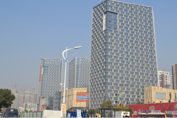 新区港龙城市商业广场